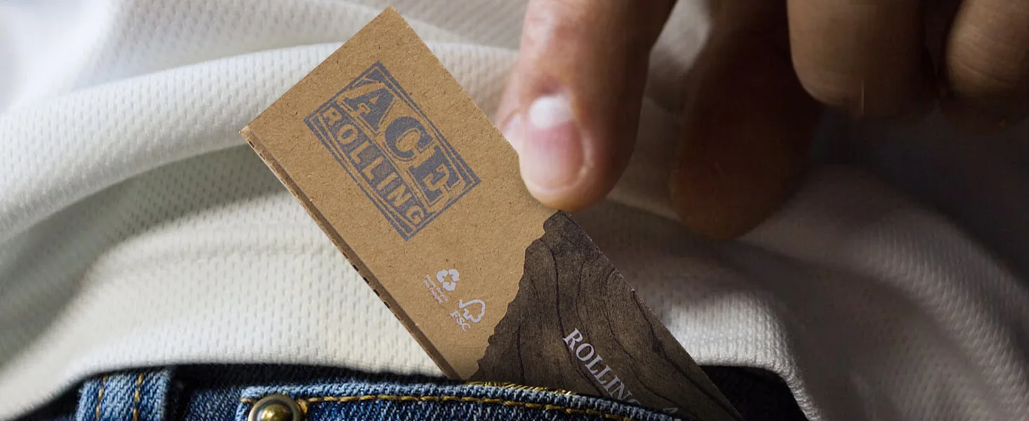 Ace Rolling natural kraft booklet pack with FSC and recycling marks